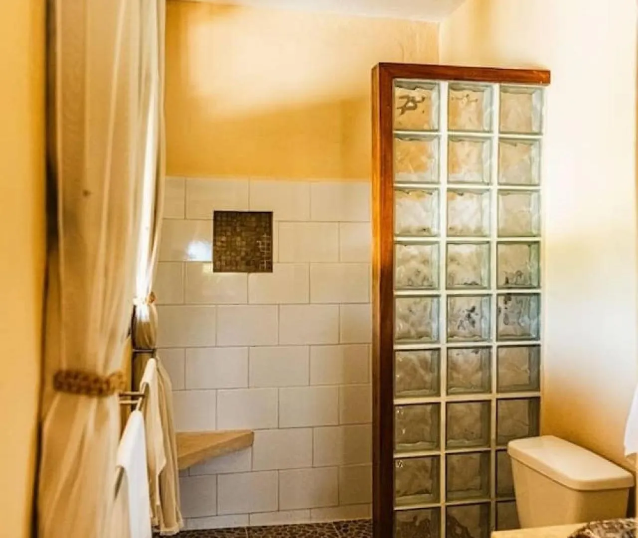 Massive Compound With Private Pool That Is Walking Distance To The Beach Isla Holbox