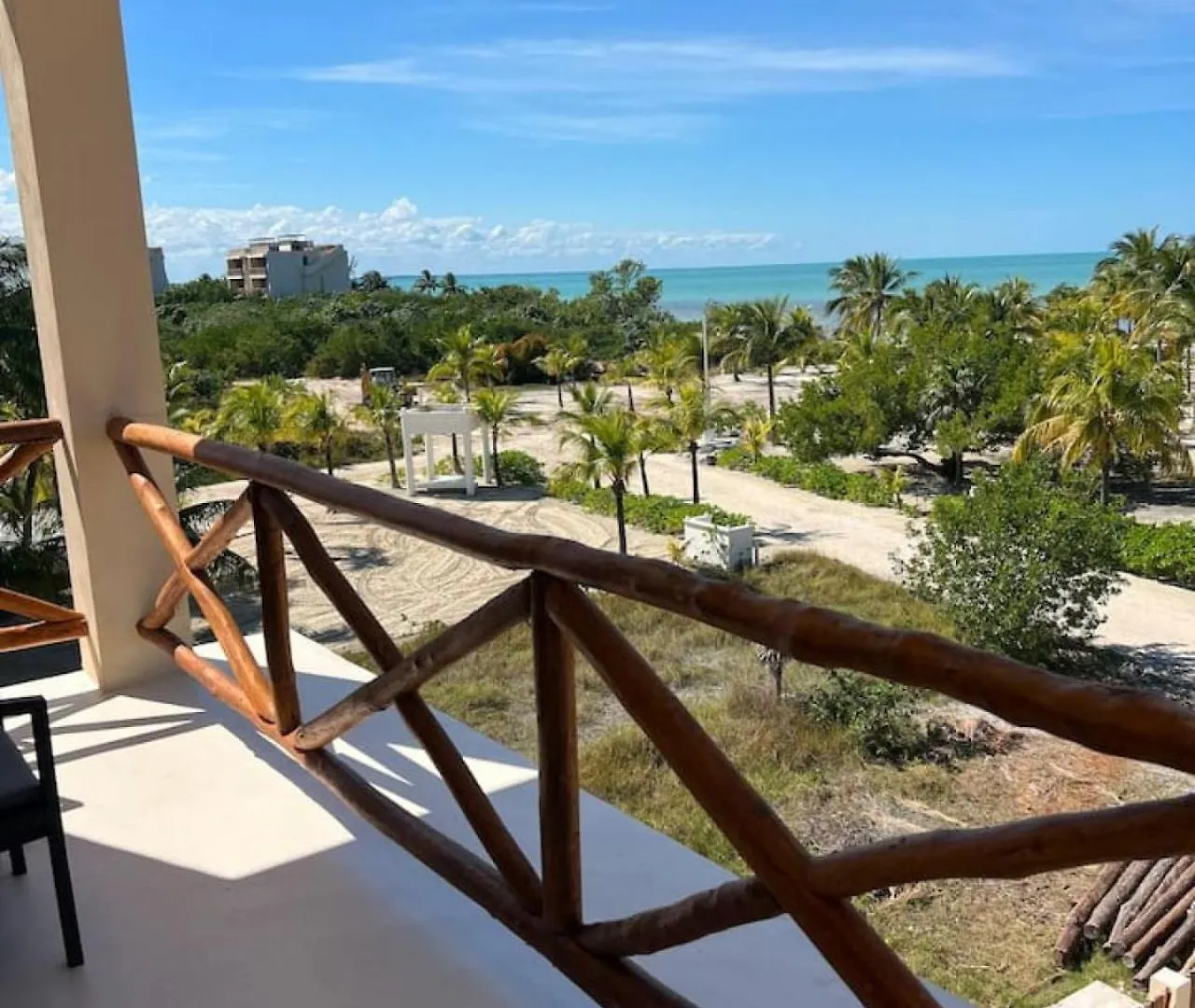 Massive Compound With Private Pool That Is Walking Distance To The Beach 0*, Isla Holbox Mexico